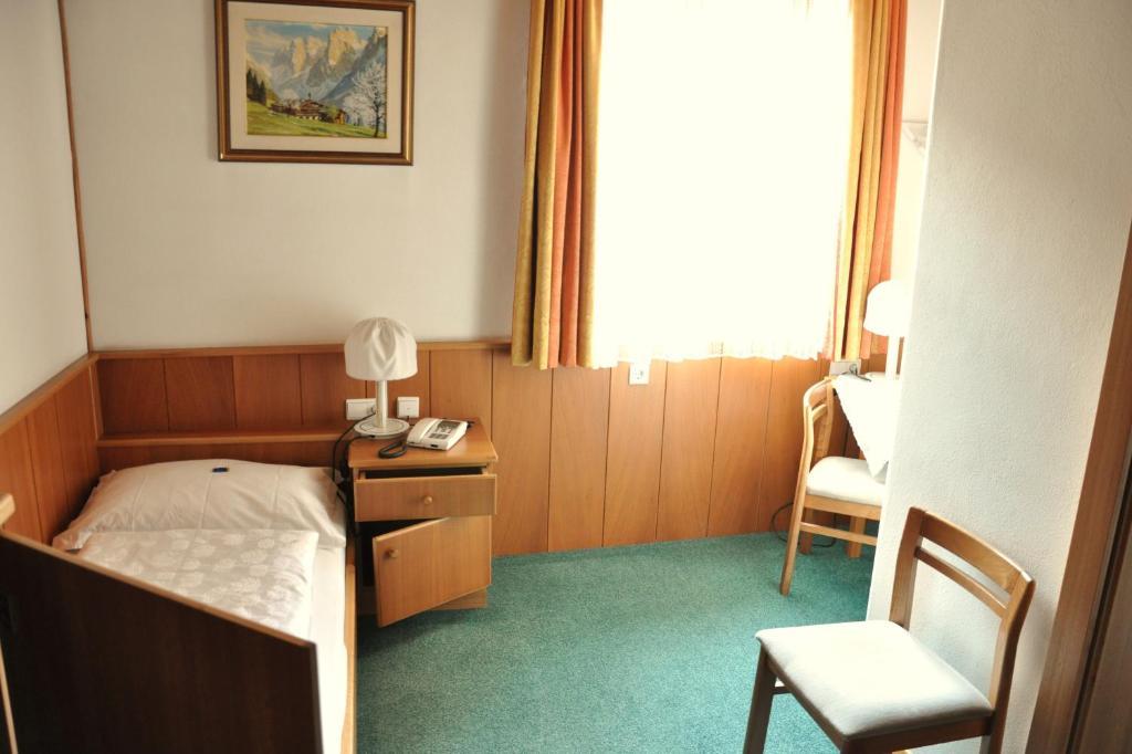 Hotel Grauer Baer Брессаноне Номер фото